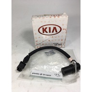 KIA SPECTRA RIO 1.5 1.6 CAMSHAFT SENSOR PHASE SENSOR MOBIS 0K30E 18131B ( 3 pin )