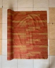 Karpet Plastik Lantai Lebar 120cm Vinyl Motif Kayu Meteran Multifungsi Perlak Meja