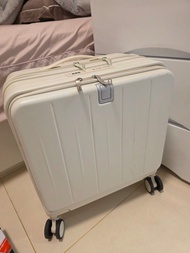 白色硬殼行李箱 20吋