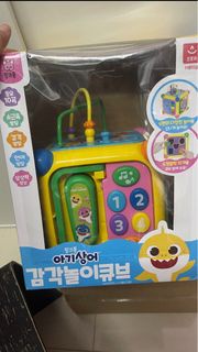 Pinkfong Baby Shark Sensory Cube