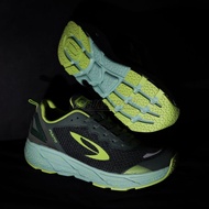 HIJAU 910Nineten Fuuto Accel Running Shoes - Dark Green/Neon Green