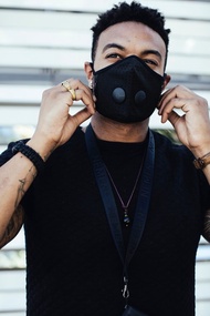 Airinum 都市空氣口罩 2.0 瑪瑙黑