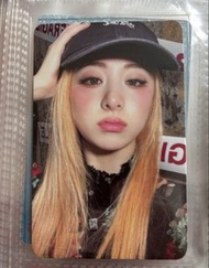 Le sserafim Yunjin Antifragile時期小卡
