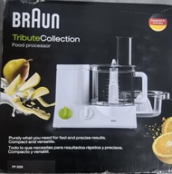 Braun FP3020 12 杯食物處理器 超靜音強力馬達,包括 7 個附件刀片 + 切碎機和柑橘榨汁機