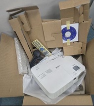 NEC NP-V260XG PROJECTOR 投影機 99%新New(只試用了一次)