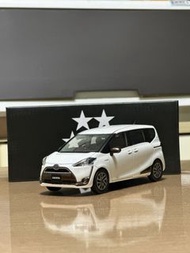 1/30 Toyota Sienta 原廠模型車 珍珠白 070