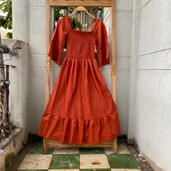 2hand orange dress with ruffled waist 56 to 80cm long 99cm code 292