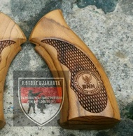 POPOR / GAGANG / GRIP KAYU REVOLVER WG733/731 RCF M36 LOGO BNN MT2