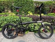 暗影鈦灰色 2026  新款 JAVA NEO CB 佳沃 碳纖維 12速電變 油剎桶軸 20吋 406 碳纖維折叠車 (三折叠小布 國布) 送前後蛙燈叮叮