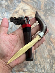 badik bilah kuning warna coklat tua