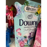Downy Pewangi dan Pelembut pakaian ( random ) 530ml