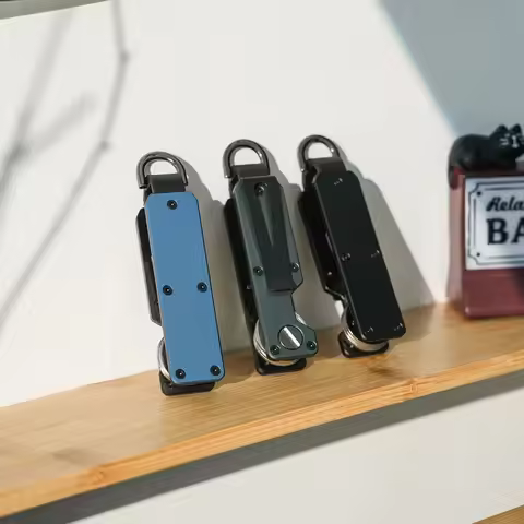 Metal Keys Fob with Clip Holds 2-6 Keys Bag Multi-function Modern Key Case Holder for Keys Less Than