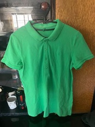 班尼頓綠色polo衫（m)