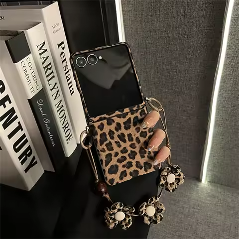 Fashion Leopard Print Pattern Brown Phone Case with Flower Strap for Samsung Galaxy Z Flip8 Z Flip7 