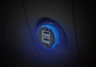 日本 KASHIMURA 汽車用 貨車用 12V 24V 點煙器一拖二USB 4.8A 裝飾燈8色燈氣氛燈 KASHIMURA 車內USB充電器 汽車發光燈8色 汽車彩色燈 汽車氣氛燈 汽車一拖二US