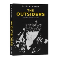 The outsiders original English novel Ivy League International Award novel chasing the golden young o
