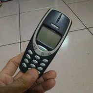 NOKIA3310(已壞掉，只能拿來裝飾或表演)