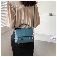 CNK CHARLES FASHIONABLE SLING BAG
