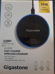 全新 Gigastone 15W 無線充電盤