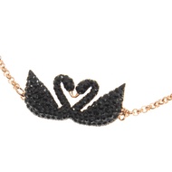 กำไลข้อมือ Swarovski Iconic Swan Bracelet  Black  Rose Gold Tone Plated หงษ์ สวารอฟสกี้ ของขวัญสุดพิ