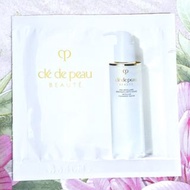 CPB 肌膚之鑰 精萃光采潔膚水🍑2ml🍑Cle De Peau Beaute 全新 卸妝水 專櫃貨 精萃光采柔潤潔膚皂 精萃光采柔保濕露 精萃光采修護精華乳 試用包 2026/12