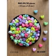 RM2.00/50 keping : BD-8200 - Manik - Bead - Love - Heart - 1.1 cm x  1.2 cm (Saiz Lubang = 2.5 mm)