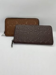 美國🇺🇸Coach outlet 凸紋Signature C 啡色長拉鍊銀包現貨🤎🤎🤎🤎🤎