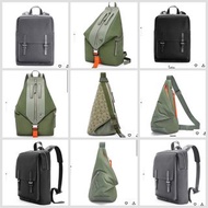 LOEWE- Men Backpack (八折代購)