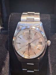 Tudor Oyster Date 腕錶