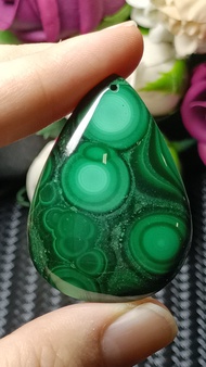 Premium Grade Malachite pendant

高货天眼孔雀石吊坠