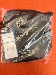 KANGOL 袋鼠 刺繡LOGO隨身小包60553028大容量小包 小包 腰包 旅行包