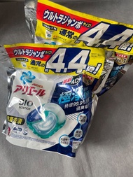 降降降！！每顆五元下殺價❤️日本NO.1洗衣神器❤️～ARIEL 日本進口～4D超濃縮抗菌洗衣膠囊/洗衣球53顆袋裝 (抗菌去漬)❤️