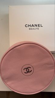 Chanel Beauté 粉色化妝包