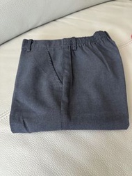 二手 幼稚園/小學 灰色 校服褲 30 碼 /褲長75 cm