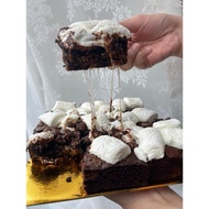 SMORES BROWNIES CAKE