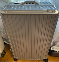 ELLE現貨特價發售28” 25-30kg silver baggage luggage suitcase aluminium frame TSA lock 5 yrs warranty 全新行貨李箱旅行喼 $1300 only行李箱 行李篋 拉稈行李篋 旅行喼旅行篋 travel luggage suitcase baggage