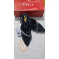 HITAM Zara Black Mupes Taper Shoes