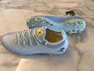 Kelme 足球鞋