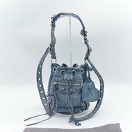 Balenciaga 巴黎世家 Le Cagole XS 藍色 水洗牛仔布 水晶鑲飾 肩背包 水桶包