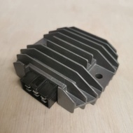 KAWASAKI KLX 250 / 250S / D-TRACKER 250 - Regulator (Rectifier)