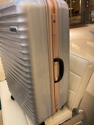 款靚盡在Fashiontrade ： 日本伊藤30 吋鋁合金框行李箱旅行箱    Ito 30 inch aluminium frame lugguage 30 x 50 x 76 cm