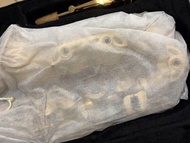 Saxophone（長期閒置）已清潔，不設議價 · 跟原裝盒、孭帶、吹嘴 · 按鍵㩒落有彈返上嚟，全部正常 · 不設試吹，建議交收時親身檢查 · 旺角東地鐵站交收，只收現金 · 不設退貨退款找贖，交收