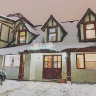 โรงแรม OIKOS - อูซัวยา