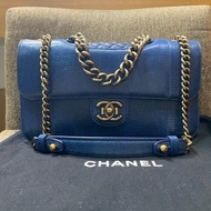 Chanel 蜥蜴皮孟買口蓋包