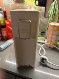 冷熱水機