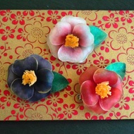 山茶花胸花夾胸針