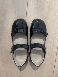 34碼女童黑皮鞋