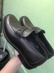 Sepatu pantofel made in italy kulit