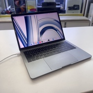 MacBook Pro 2017年13吋 i5 8+256GB SSD 黑色 電池老化  香港港行鋪頭開單保障全原裝正品可以放心使用放心購買可以放心使用無維修過無任何暗毛病有店開單寫明保6個月加15日