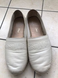Dior 白色皮漁夫鞋